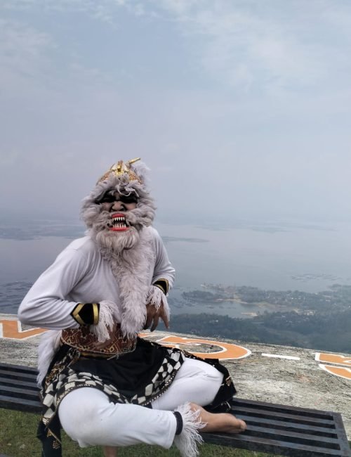 WhatsApp Image 2025-10-21 at 21.08.26